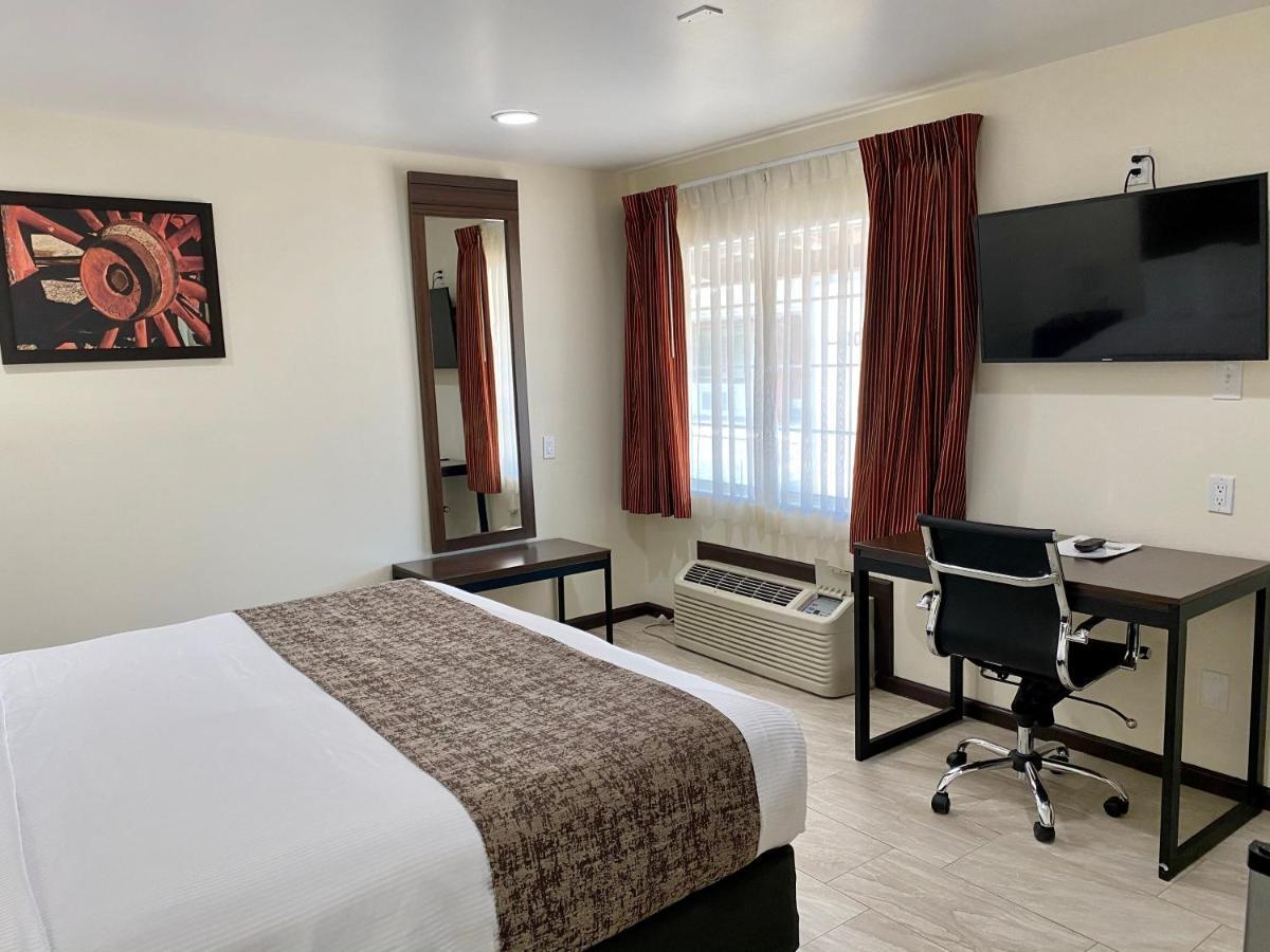 Roswell Inn Экстерьер фото