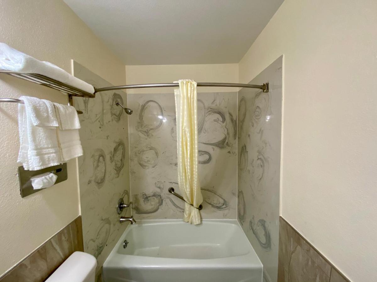 Roswell Inn Экстерьер фото