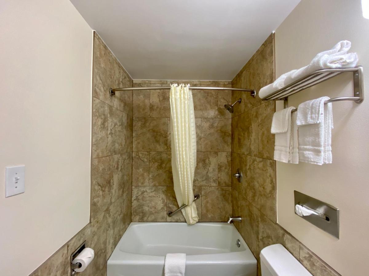Roswell Inn Экстерьер фото