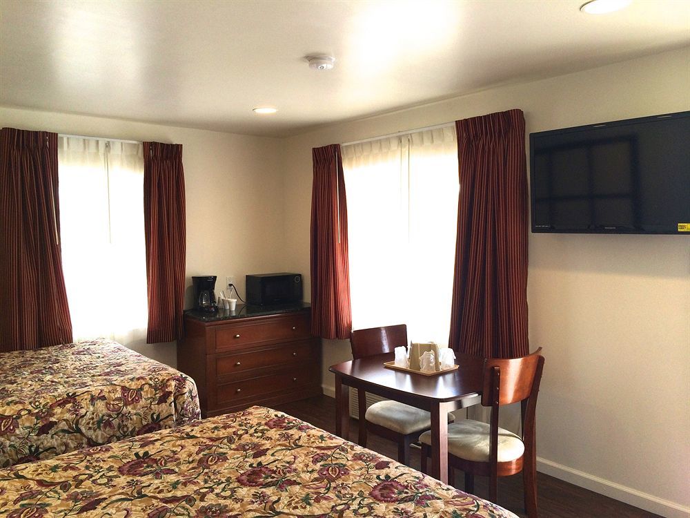 Roswell Inn Экстерьер фото