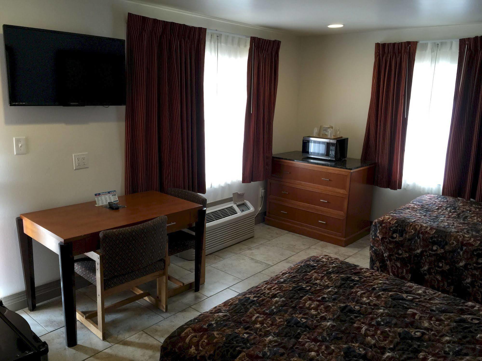 Roswell Inn Экстерьер фото